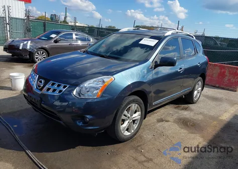 2013 Nissan Rogue Sv z USA, uszkodzony, nr VIN JN8AS5MV9DW623979
